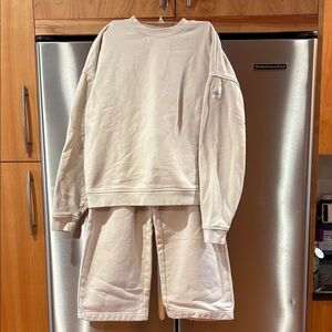 Alo Cream Sweatshirt and Wide Leg Sweat Set